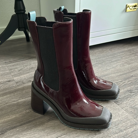 TORY BURCH boots - Picture 2 of 8